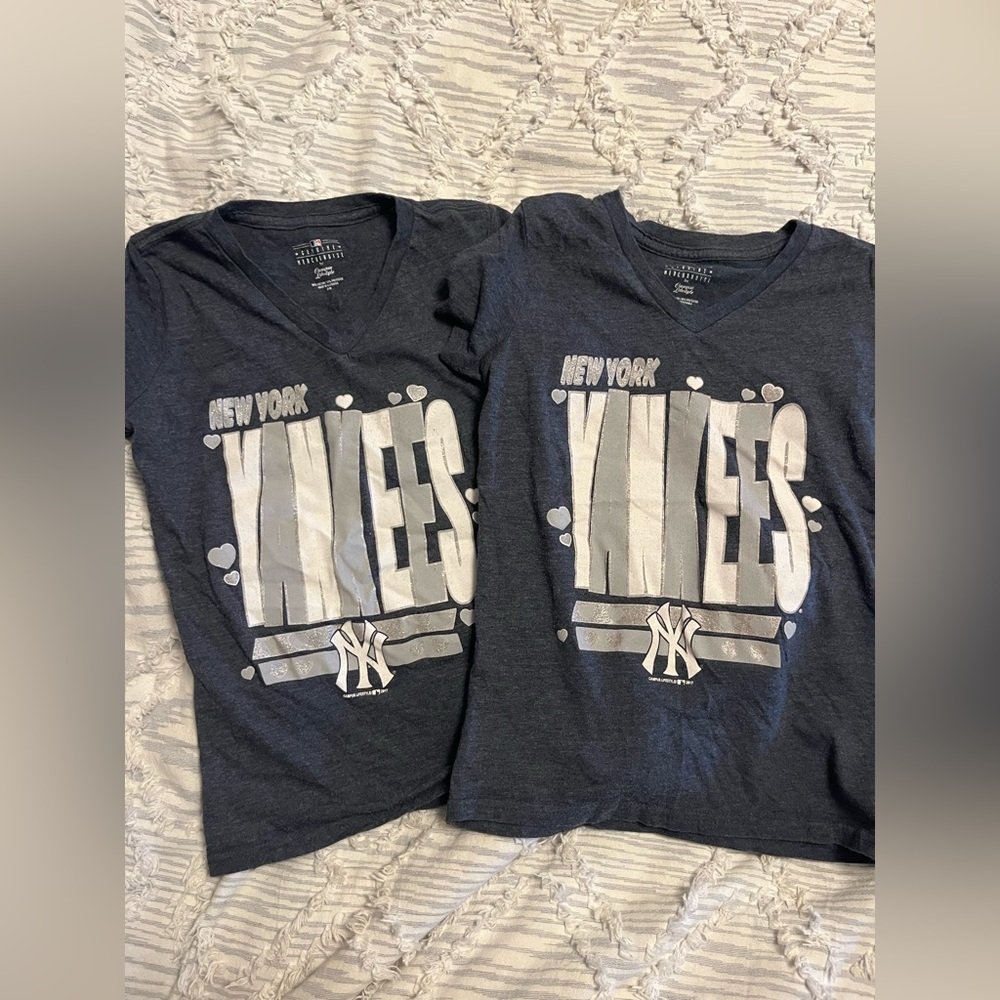 Twin girls yankee tees size 7/8